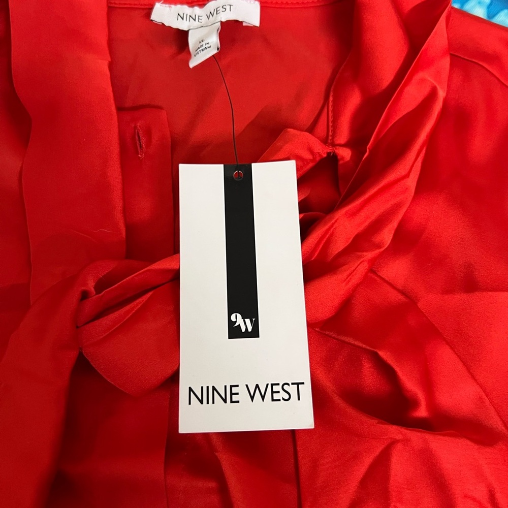 ❄️Nine West Red Satin Blouse Elegant Red Bow-Tie Blouse – Classic Chic - Picture 5 of 8